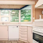 5 Star Holiday Home In Henne بيت للعطل