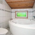 بيت للعطل 5 Star Holiday Home In Henne