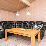 5 Star Holiday Home In Henne بيت للعطل