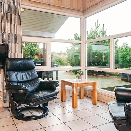 Secluded Retreat By Lyngbo Heath - By Traum Henne Strand