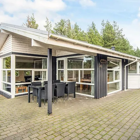 5 Star Holiday Home In Henne