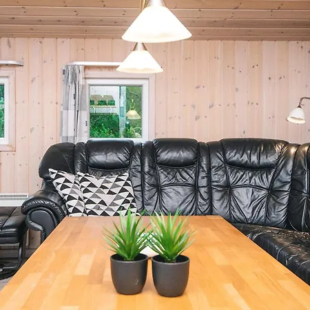 Secluded Retreat By Lyngbo Heath - By Traum * Henne Strand