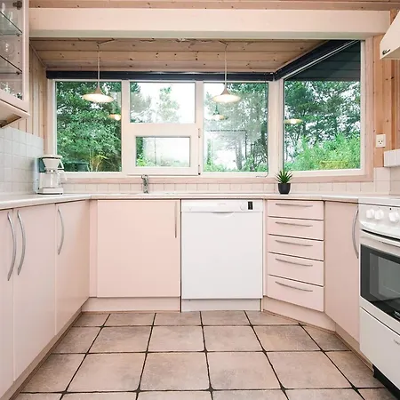 Secluded Retreat By Lyngbo Heath - By Traum Henne Strand