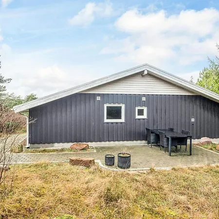 Secluded Retreat By Lyngbo Heath - By Traum Henne Strand