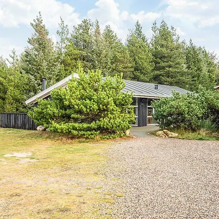 Secluded Retreat By Lyngbo Heath - By Traum